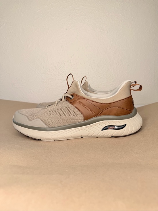 Skechers Other - Sketchers arch fit slip ins sneaker